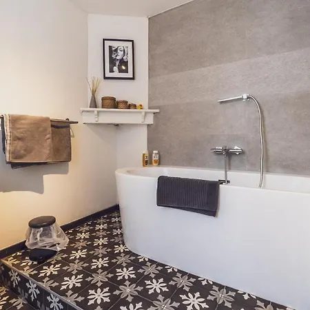 Lyves Apartment