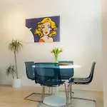 Lyves Apartman *